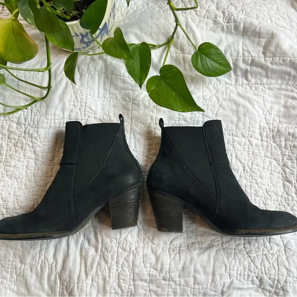 Paul Green Black Heeled Leather Ankle Boots